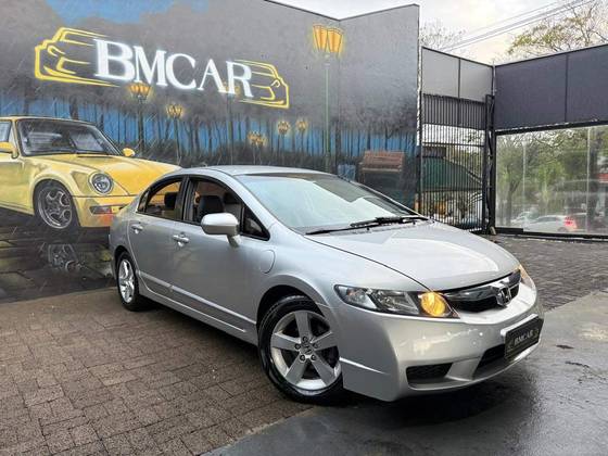 HONDA CIVIC 1.8 LXS 16V FLEX 4P MANUAL HONDA CIVIC 1.8 LXS 16V FLEX 4P MANUAL